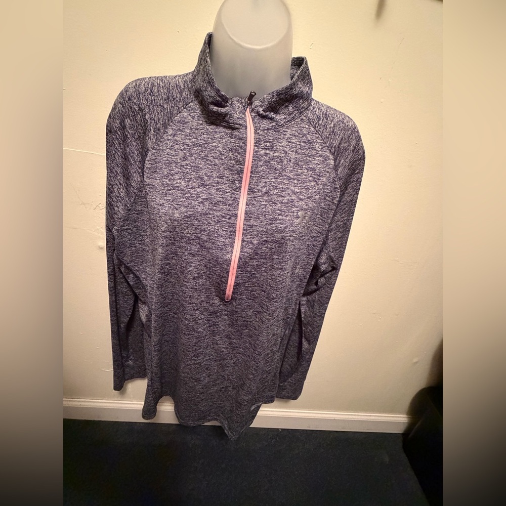 Under Armor Gray Quarter-Zip Pullover with Pink Accent Size XXL